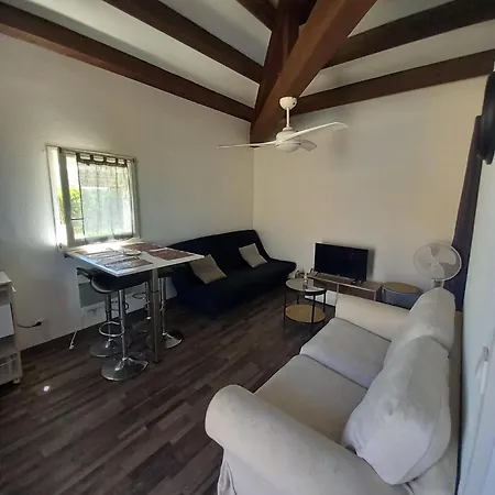Superbe Terrasse Piscine Proche דירה
